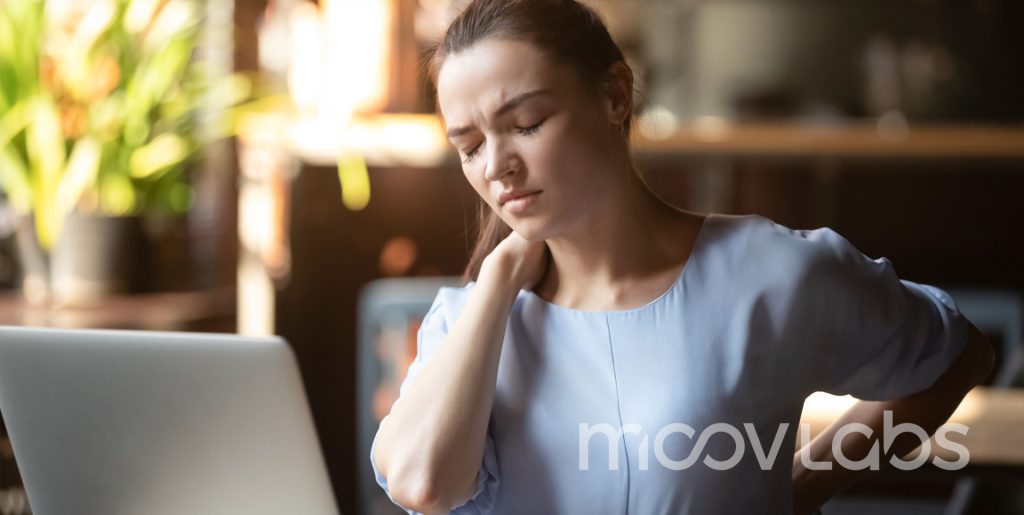 Fibromyalgia Pain Relief in Orlando Florida at MOOV Labs Woman feeling pain and needs to receive red light therapy at Moov Labs Orlando for fibromyalgia pain relief and improved muscle recovery.